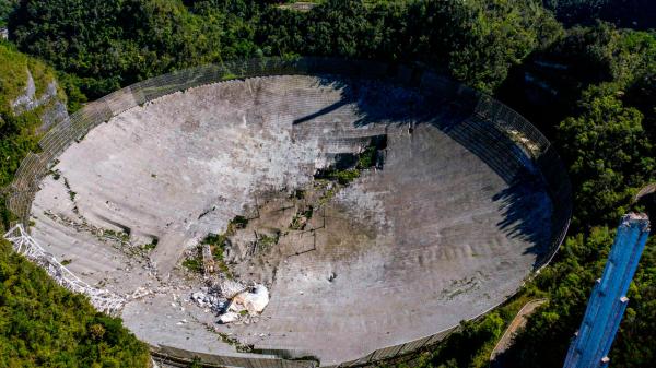 Губернатор Пуэрто-Рико выделила 8 млн $ на восстановление обсерватории Аресибо